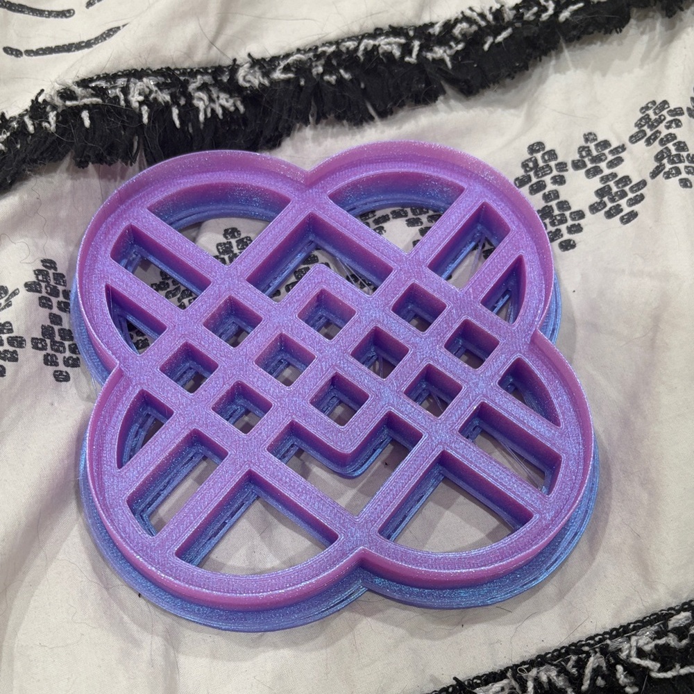 Huntrix logo cookie cutter 5 in